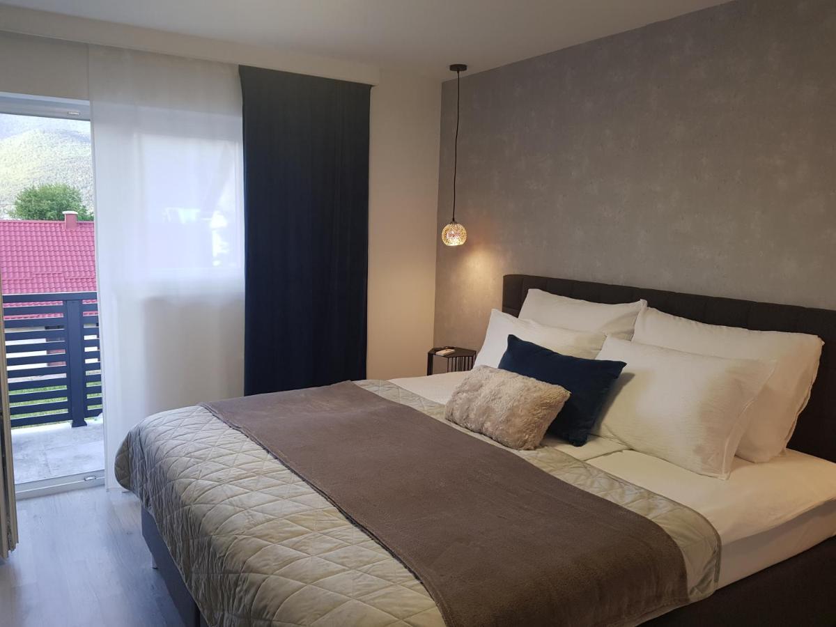 Rooms Vanteo Korenica Luaran gambar