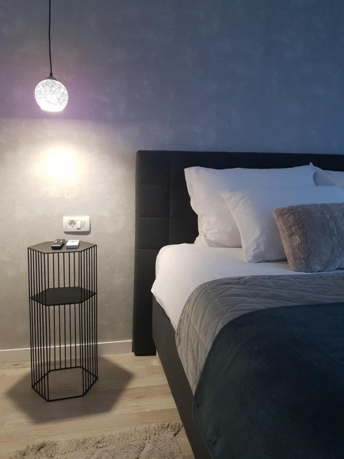 Rooms Vanteo Korenica Luaran gambar