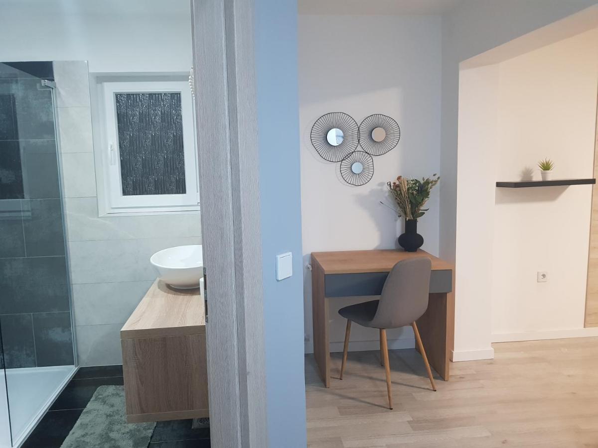 Rooms Vanteo Korenica Luaran gambar