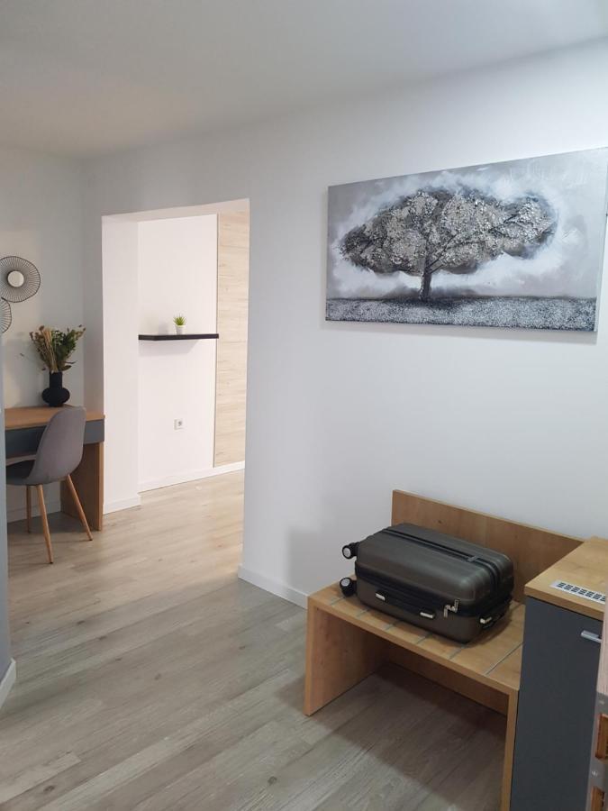 Rooms Vanteo Korenica Luaran gambar