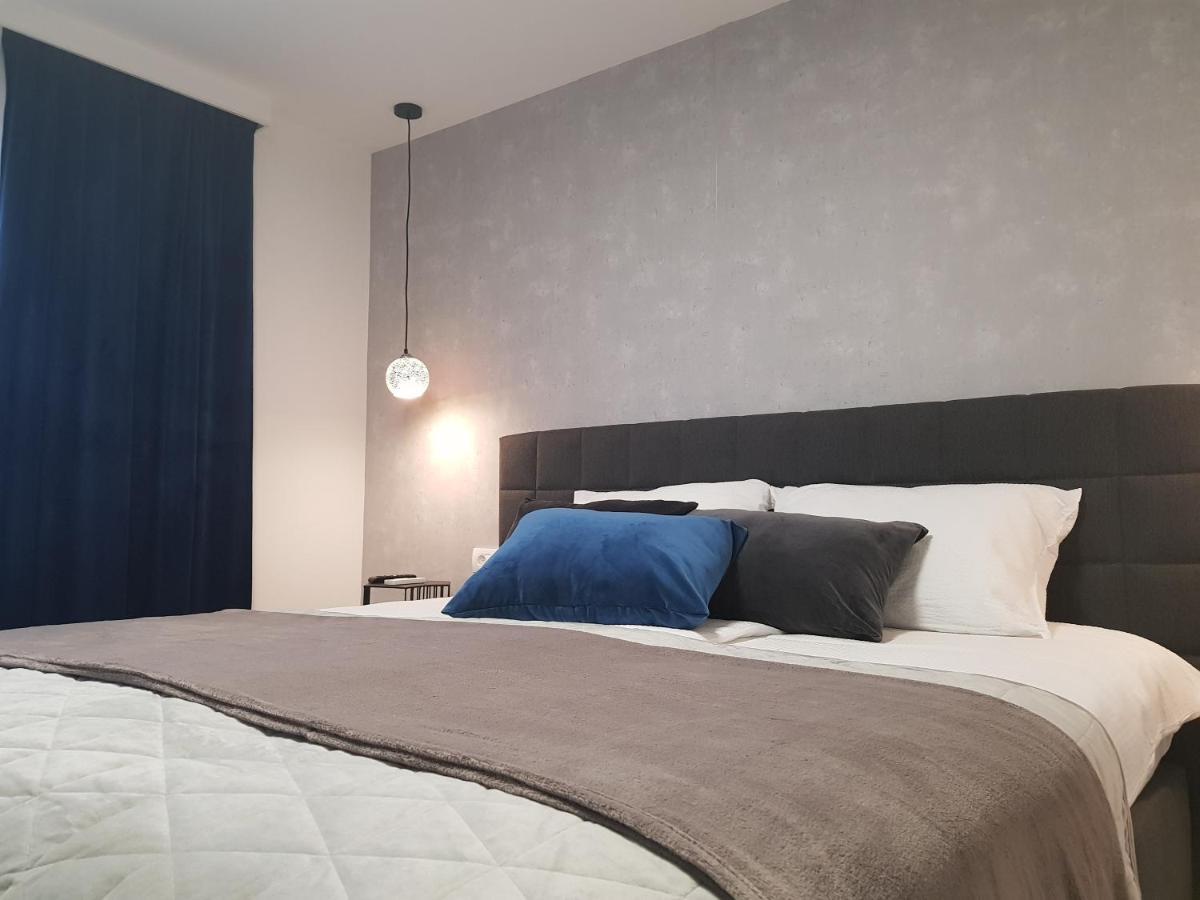 Rooms Vanteo Korenica Luaran gambar
